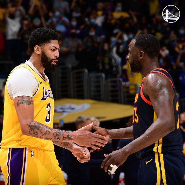 PG电子线上登入-上下半场判若两人 浓眉及时苏醒拯救自己和湖人！